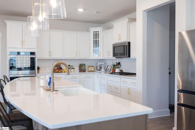 357 Fenwick Drive, Woodruff, SC 29388