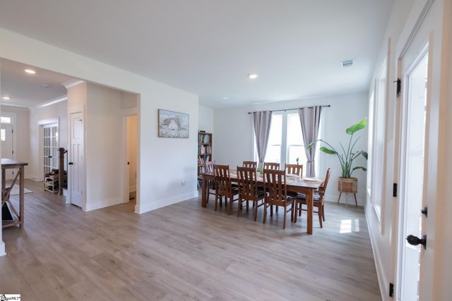 357 Fenwick Drive, Woodruff, SC 29388