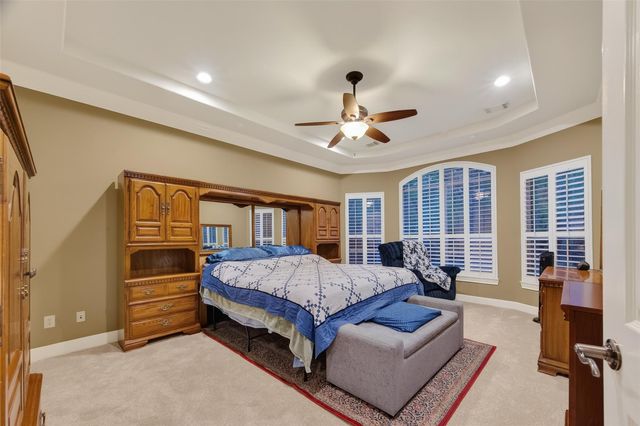 14327 Norhill Pointe Drive, Houston, TX 77044