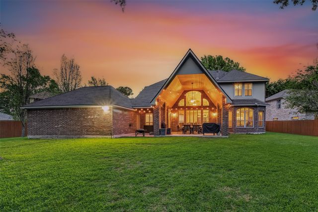 14327 Norhill Pointe Drive, Houston, TX 77044