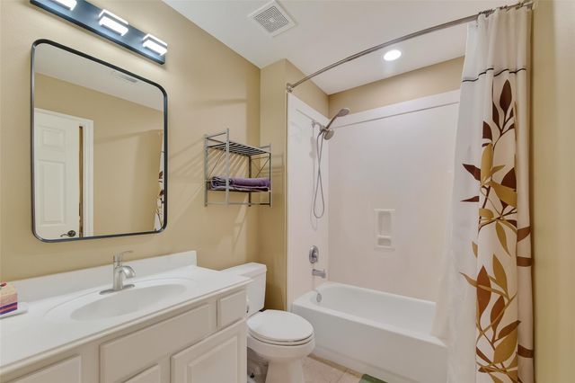 14327 Norhill Pointe Drive, Houston, TX 77044