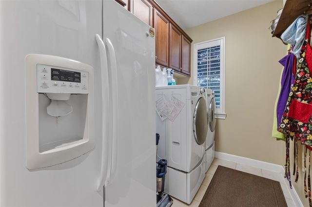 14327 Norhill Pointe Drive, Houston, TX 77044