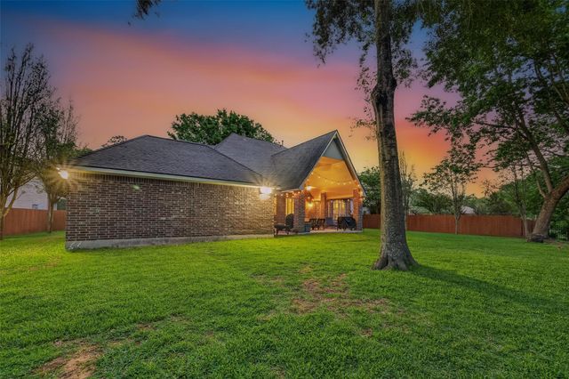 14327 Norhill Pointe Drive, Houston, TX 77044