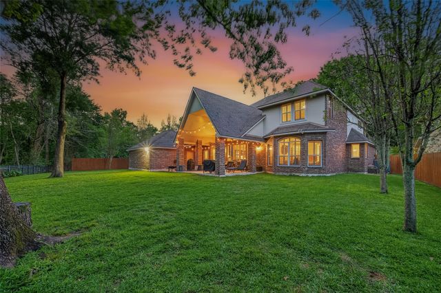 14327 Norhill Pointe Drive, Houston, TX 77044