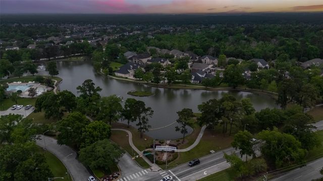 14327 Norhill Pointe Drive, Houston, TX 77044