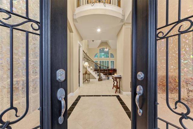 14327 Norhill Pointe Drive, Houston, TX 77044