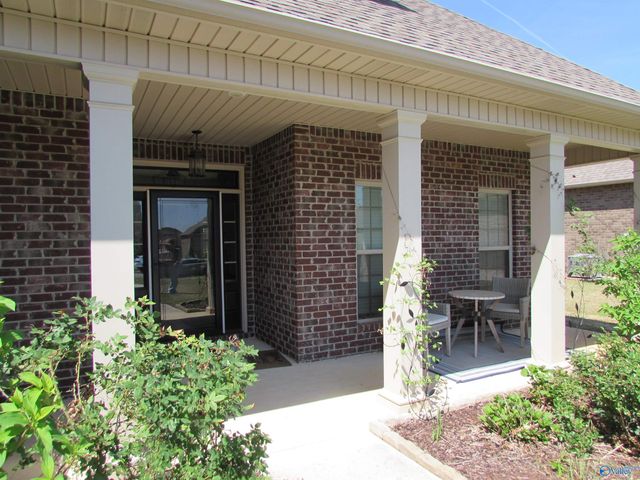 108 Somer Oaks Drive, Huntsville, AL 35811