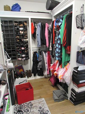 108 Somer Oaks Drive, Huntsville, AL 35811