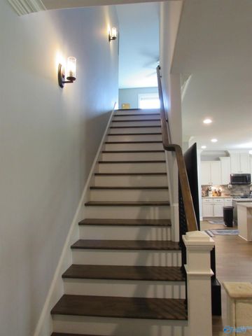 108 Somer Oaks Drive, Huntsville, AL 35811