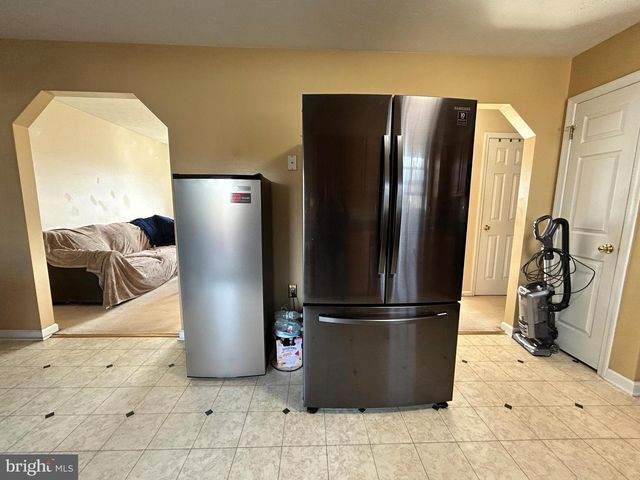 60 WENDOVER DR, Bunker Hill, WV 25413