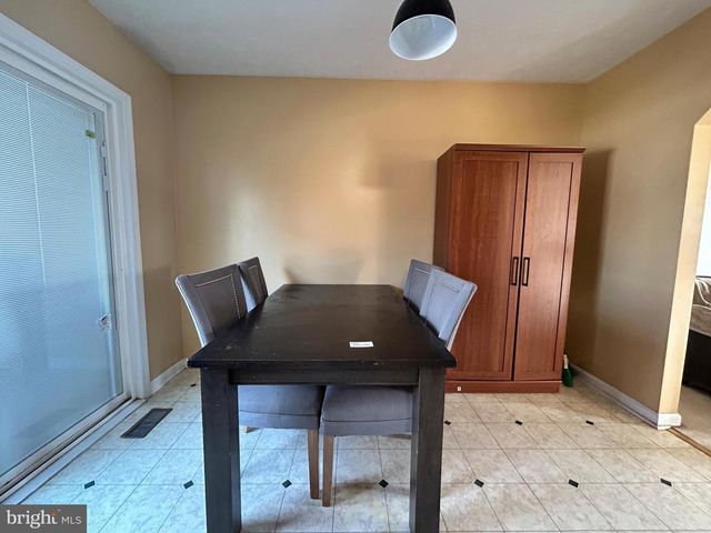 60 WENDOVER DR, Bunker Hill, WV 25413