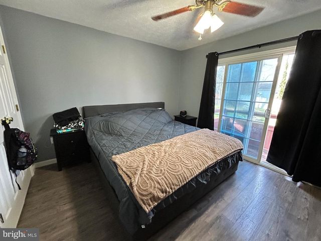 60 WENDOVER DR, Bunker Hill, WV 25413