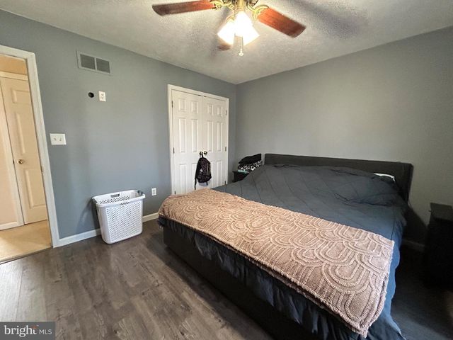 60 WENDOVER DR, Bunker Hill, WV 25413