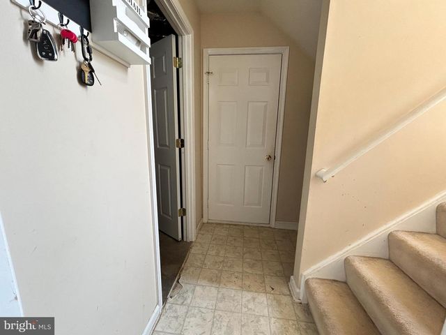 60 WENDOVER DR, Bunker Hill, WV 25413