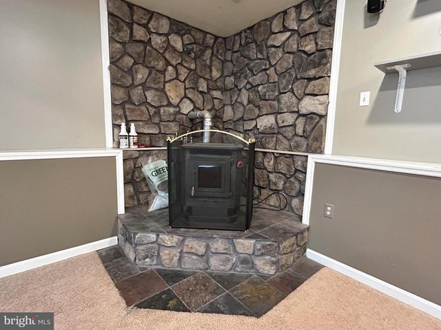 60 WENDOVER DR, Bunker Hill, WV 25413