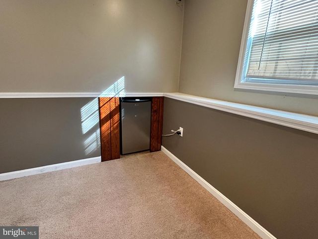 60 WENDOVER DR, Bunker Hill, WV 25413