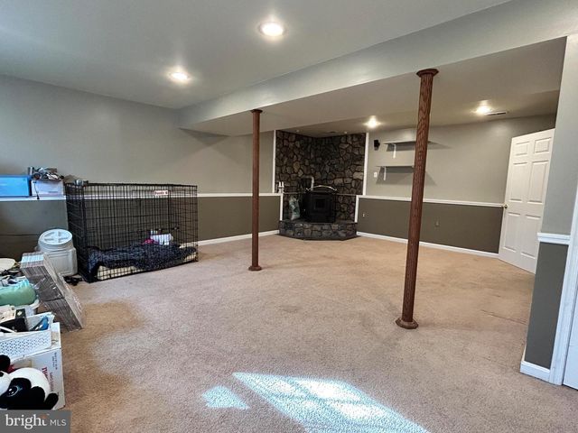 60 WENDOVER DR, Bunker Hill, WV 25413