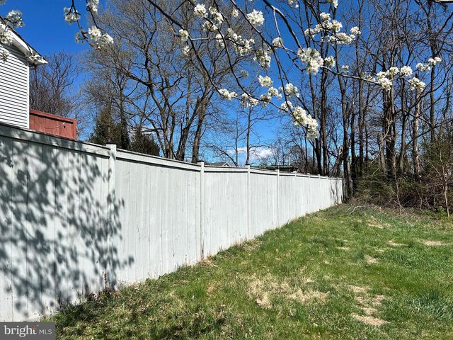 60 WENDOVER DR, Bunker Hill, WV 25413