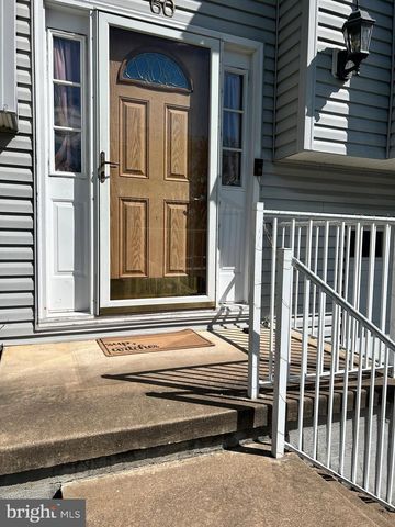 60 WENDOVER DR, Bunker Hill, WV 25413