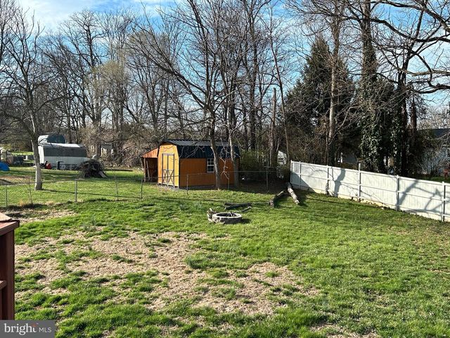 60 WENDOVER DR, Bunker Hill, WV 25413