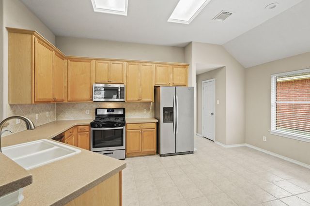 27 E Russet Grove Circle Circle, Conroe, TX 77384