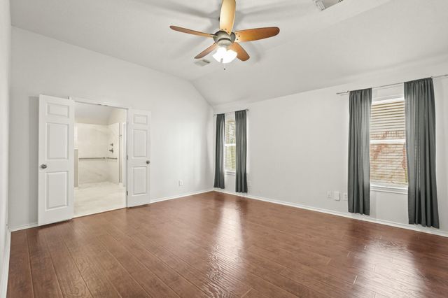 27 E Russet Grove Circle Circle, Conroe, TX 77384