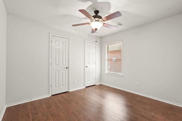 27 E Russet Grove Circle Circle, Conroe, TX 77384