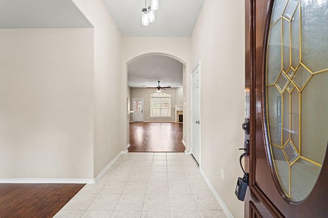 27 E Russet Grove Circle Circle, Conroe, TX 77384