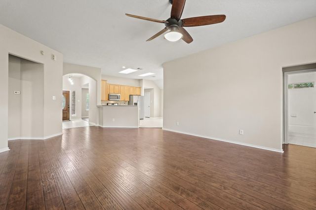 27 E Russet Grove Circle Circle, Conroe, TX 77384