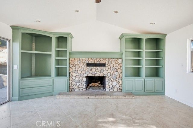 17380 Mockingbird Canyon, Riverside, CA 92504