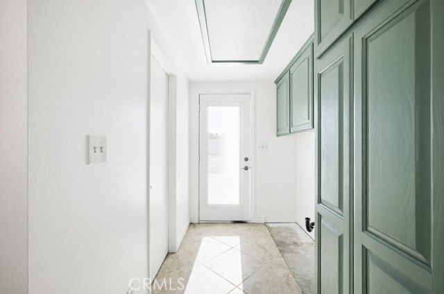 17380 Mockingbird Canyon, Riverside, CA 92504