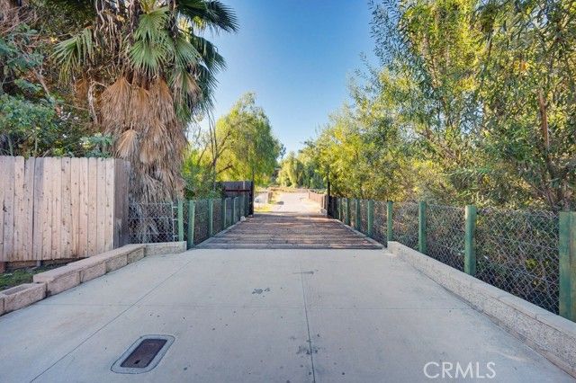 17380 Mockingbird Canyon, Riverside, CA 92504