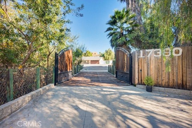 17380 Mockingbird Canyon, Riverside, CA 92504