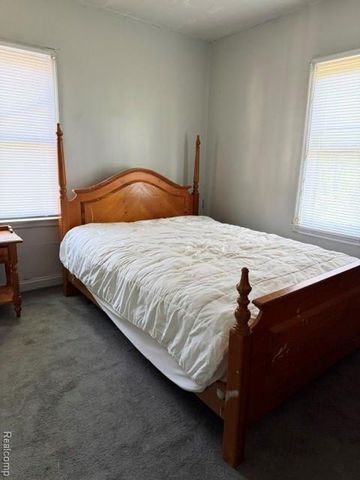 8060 Asbury Park, Detroit, MI 48228