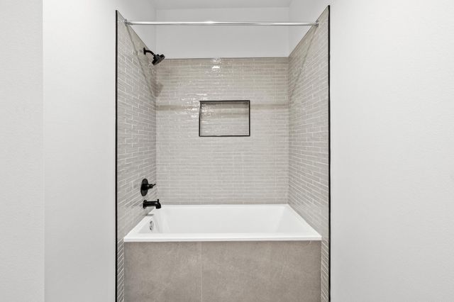 2309 Montopolis DR 2, Austin, TX 78741