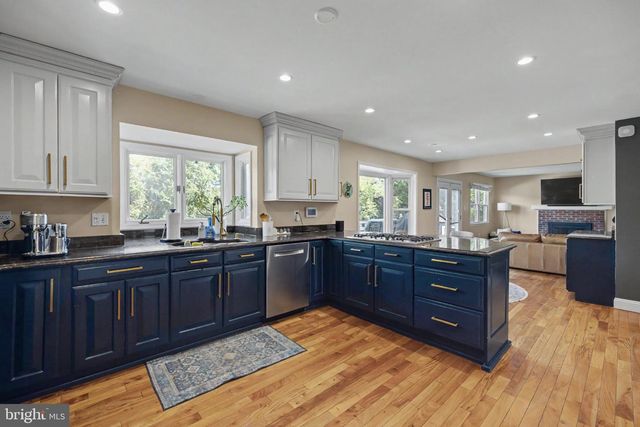 3507 PECAN PL, Fairfax, VA 22033