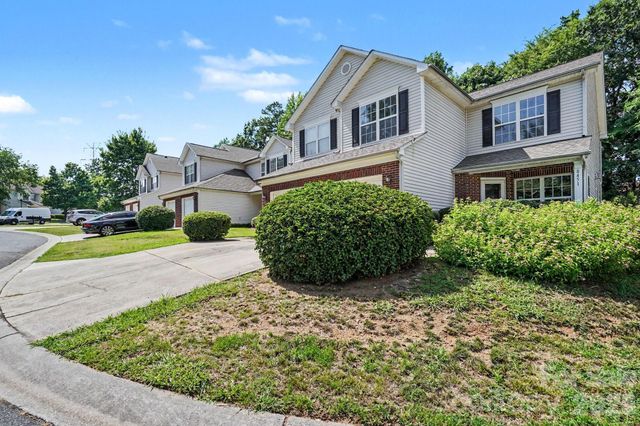 8451 Carolina Lily Lane, Charlotte, NC 28262