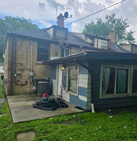 9650 S Brennan Avenue, Chicago, IL 60617
