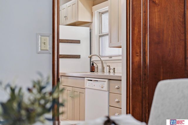 833 Elmwood Avenue, Lincoln, NE 68510