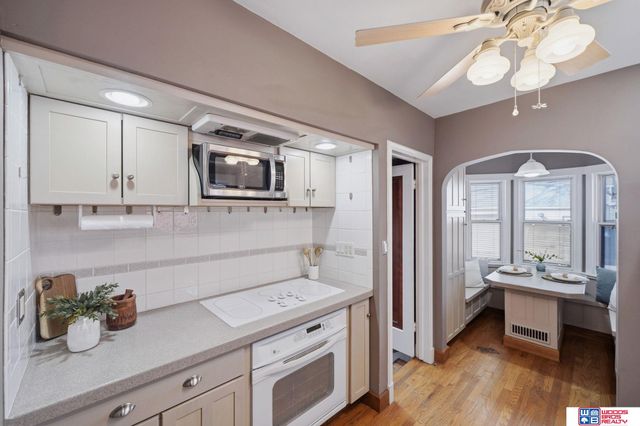 833 Elmwood Avenue, Lincoln, NE 68510