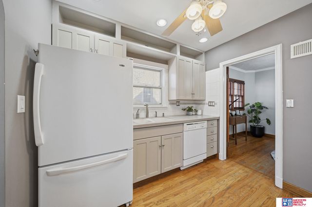 833 Elmwood Avenue, Lincoln, NE 68510