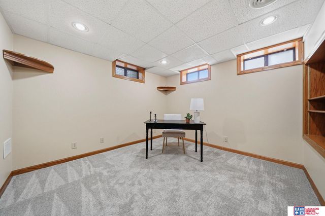 833 Elmwood Avenue, Lincoln, NE 68510