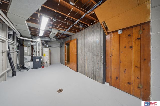 833 Elmwood Avenue, Lincoln, NE 68510