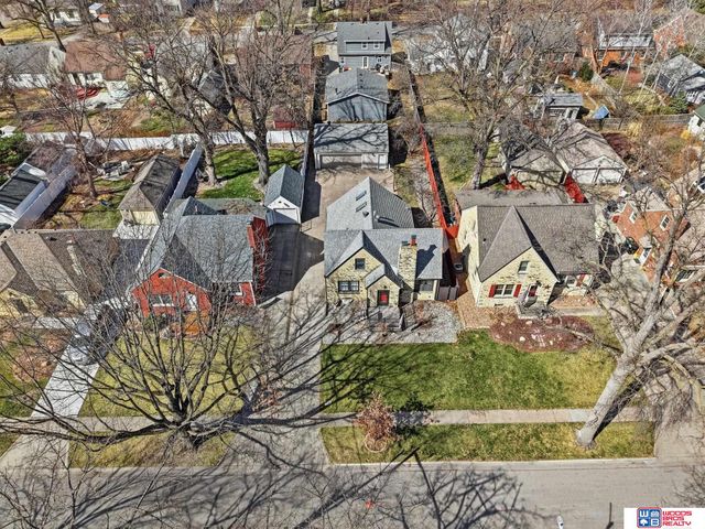 833 Elmwood Avenue, Lincoln, NE 68510