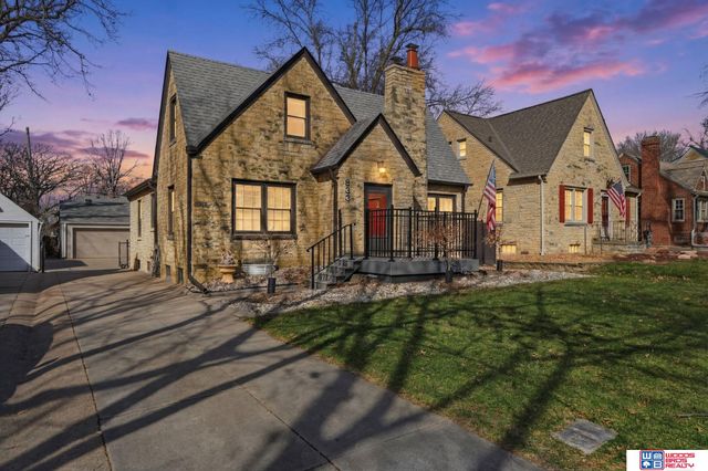 833 Elmwood Avenue, Lincoln, NE 68510