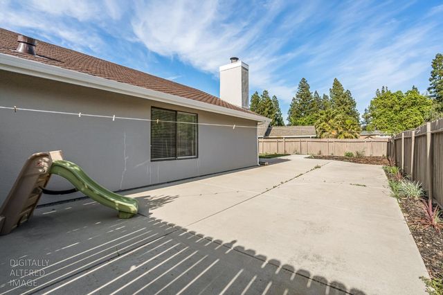 2 Rio Campo Ct, Sacramento, CA 95834