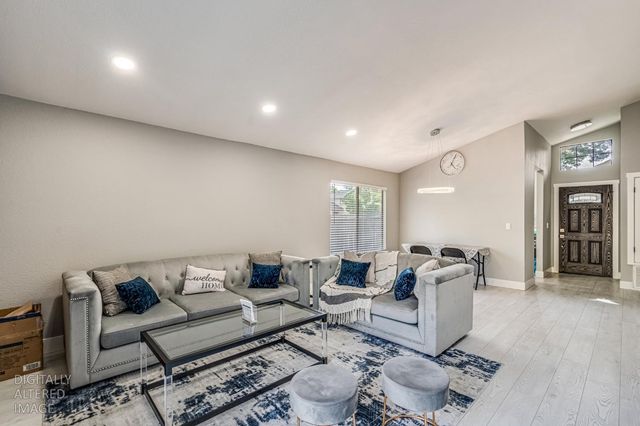 2 Rio Campo Ct, Sacramento, CA 95834