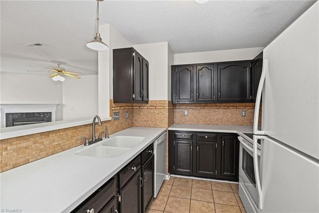 321 Quietwood Drive, Winston-salem, NC 27103
