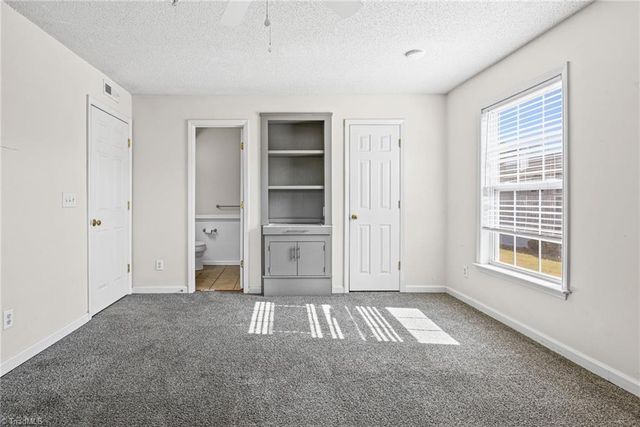 321 Quietwood Drive, Winston-salem, NC 27103