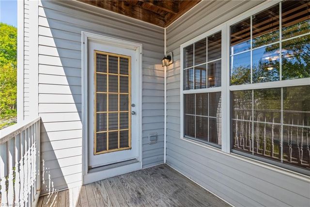 321 Quietwood Drive, Winston-salem, NC 27103